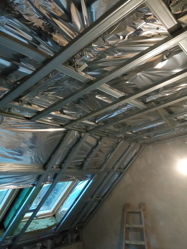 Bogyisz Generál, generálkivitelezés, homlokzati szigetelés, tetőfedés, tetőfelújítás, vakolás, színezés, gipszkartonozás, burkolás, szobafestés, mázolás, parkettázás, kőműves munkák