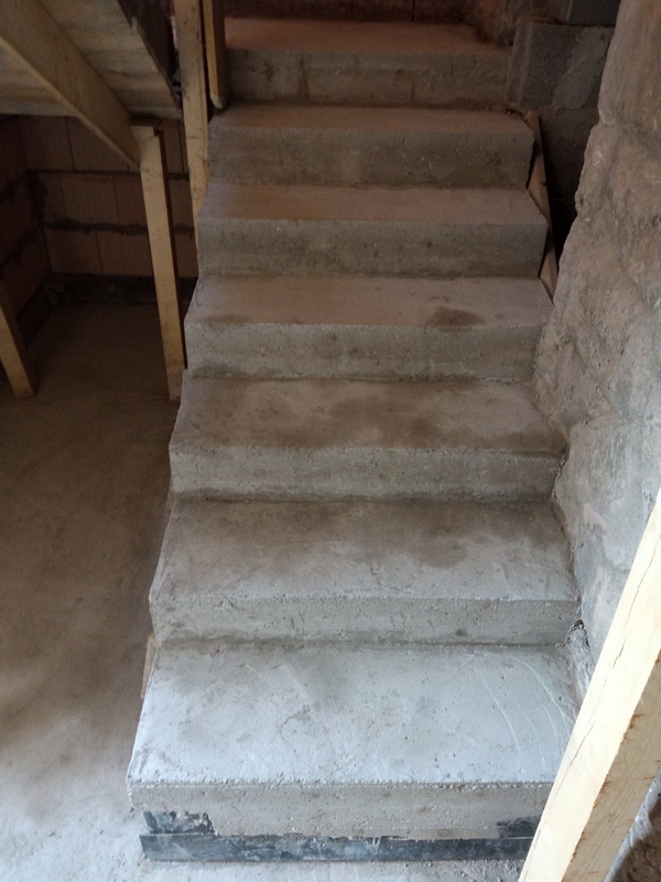 Bogyisz Generál, generálkivitelezés, homlokzati szigetelés, tetőfedés, tetőfelújítás, vakolás, színezés, gipszkartonozás, burkolás, szobafestés, mázolás, parkettázás, kőműves munkák