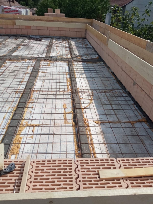 Bogyisz Generál, generálkivitelezés, homlokzati szigetelés, tetőfedés, tetőfelújítás, vakolás, színezés, gipszkartonozás, burkolás, szobafestés, mázolás, parkettázás, kőműves munkák