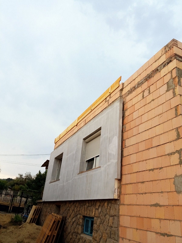 Bogyisz Generál, generálkivitelezés, homlokzati szigetelés, tetőfedés, tetőfelújítás, vakolás, színezés, gipszkartonozás, burkolás, szobafestés, mázolás, parkettázás, kőműves munkák