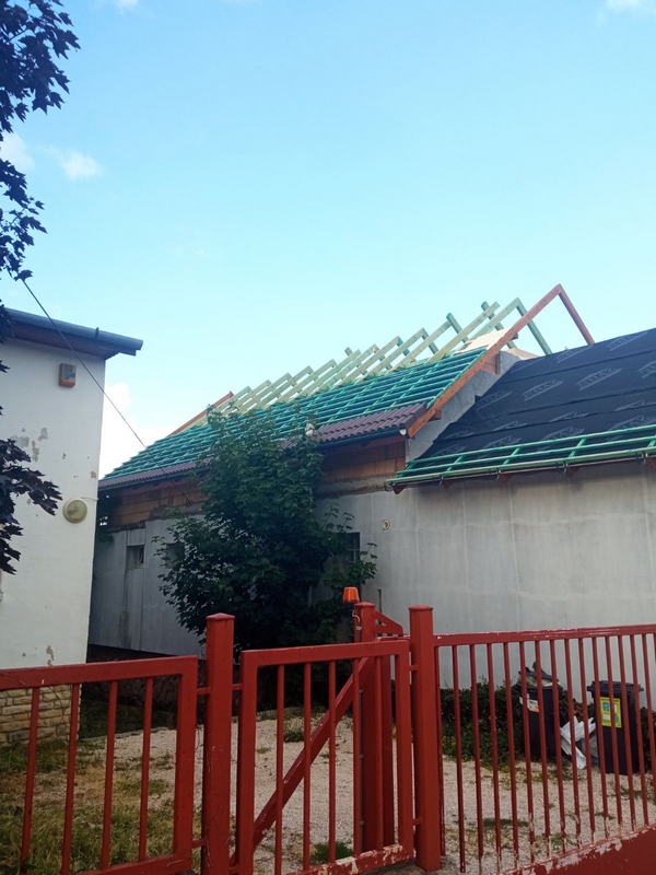 Bogyisz Generál, generálkivitelezés, homlokzati szigetelés, tetőfedés, tetőfelújítás, vakolás, színezés, gipszkartonozás, burkolás, szobafestés, mázolás, parkettázás, kőműves munkák